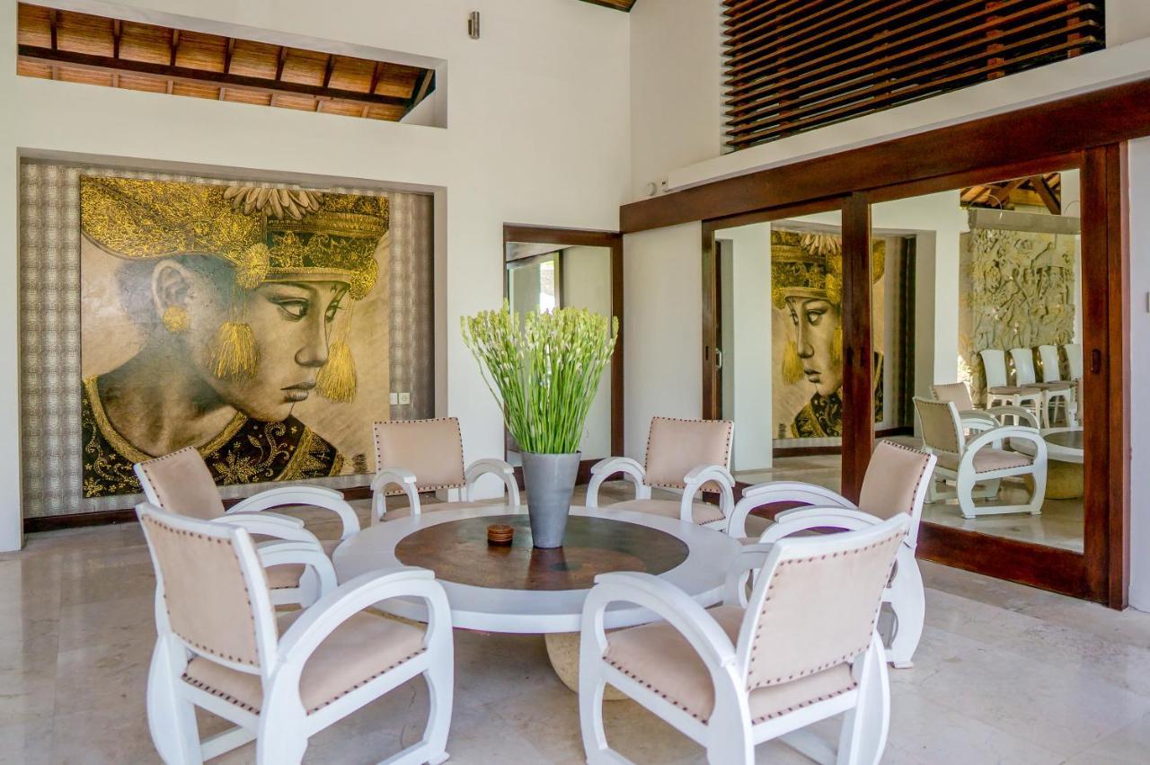 Maharaj Villa *